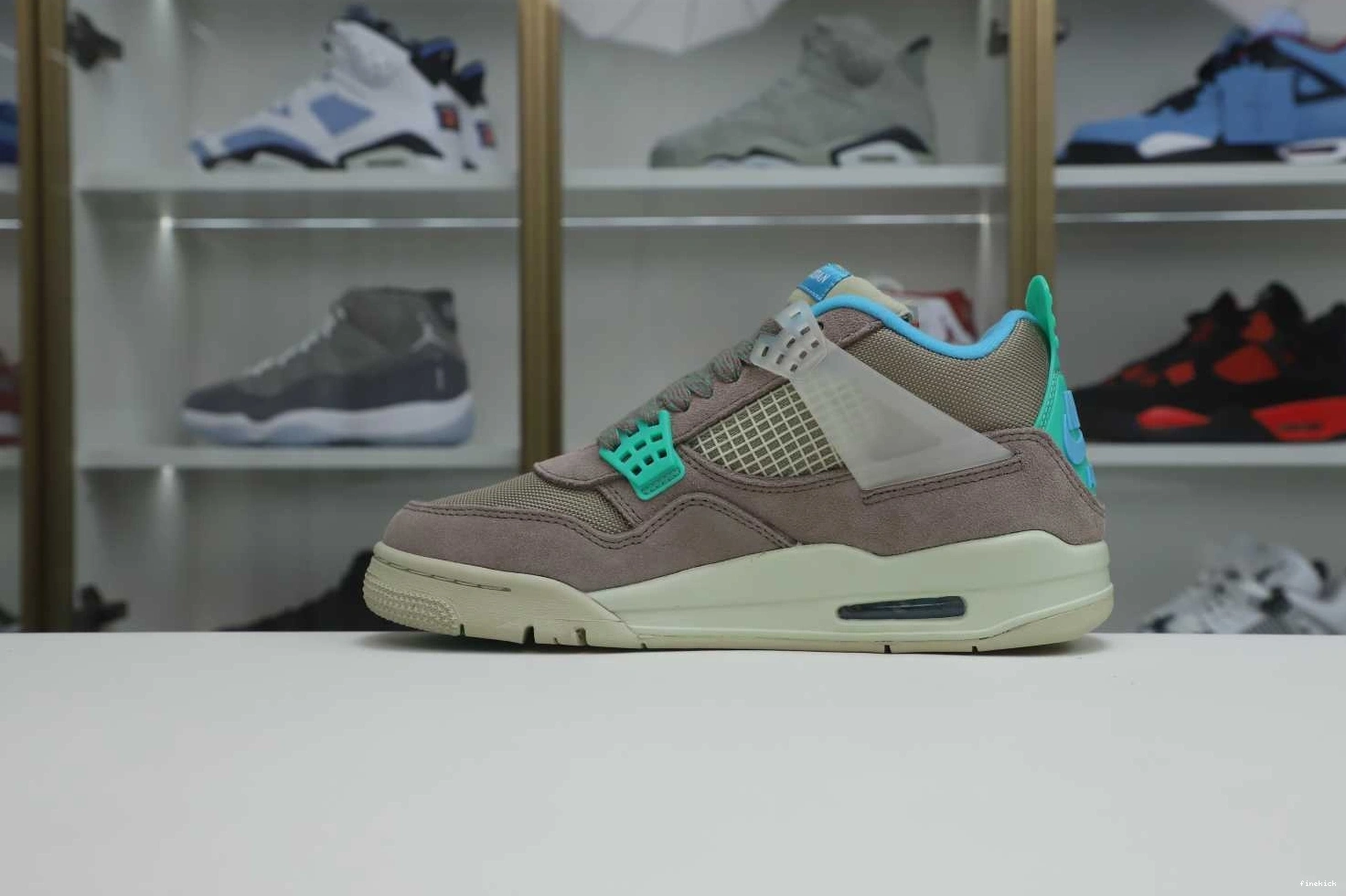 LA HAZE' UNION RETRO 4 X JORDAN 'TAUPE AIR 0720